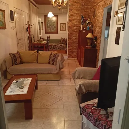 το σπίτι της δήμητρας * Платамонас