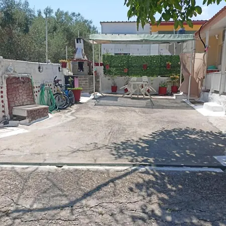 το σπίτι της δήμητρας Дом отдыха *